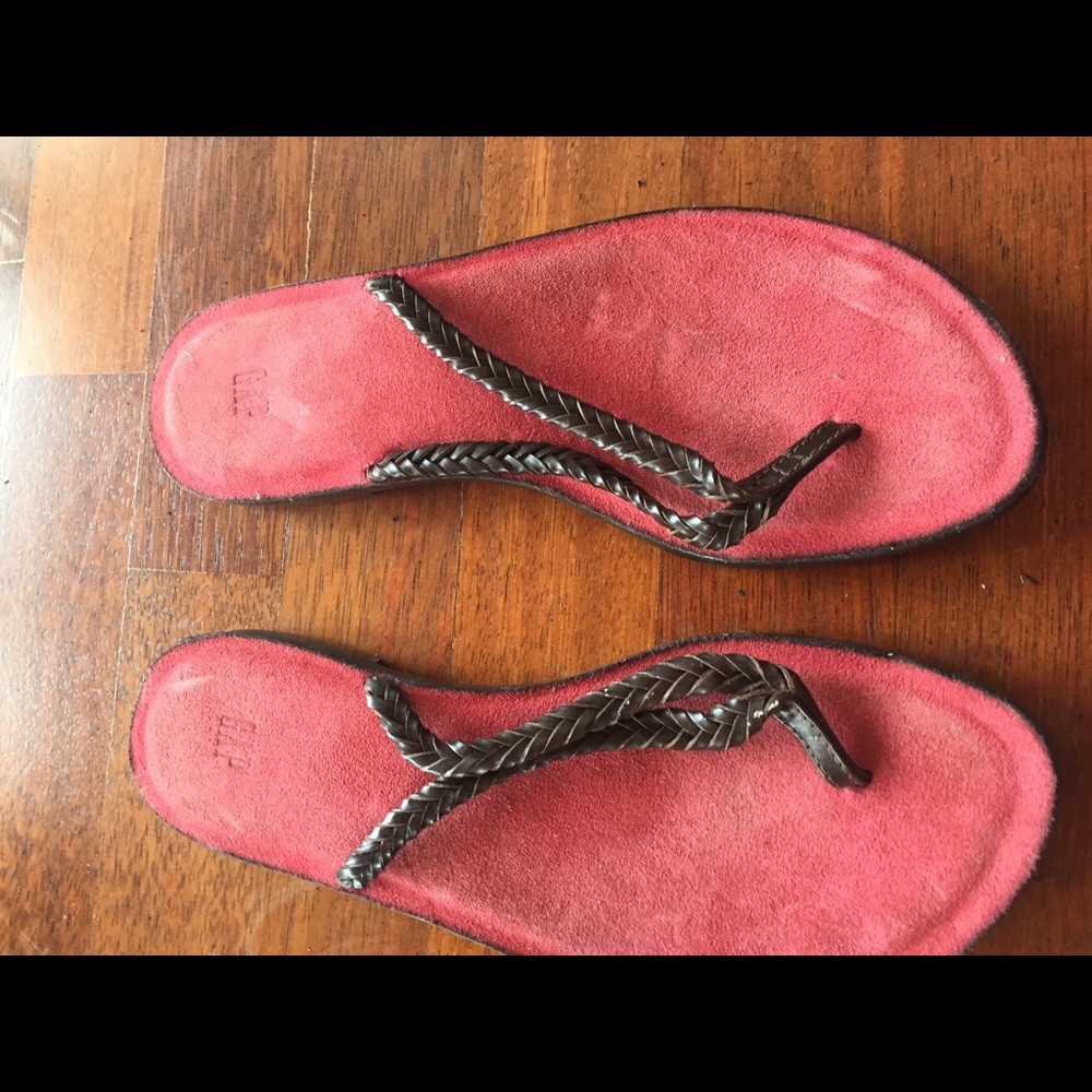 Gap leather flat sandals